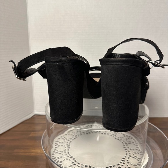 Mossimo Supply Co Black Faux Suede Platform Block Heel Crisscross Sandals - Picture 6 of 10